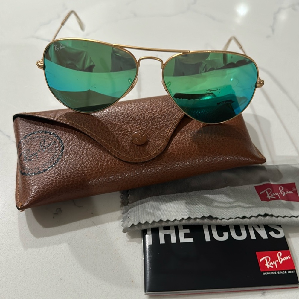 Ray-Ban Aviator Polarized Sunglasses